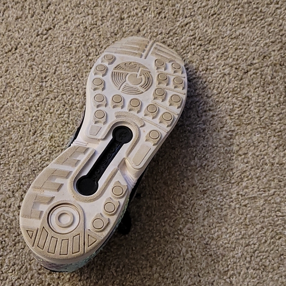 Adidas - Picture 3 of 4